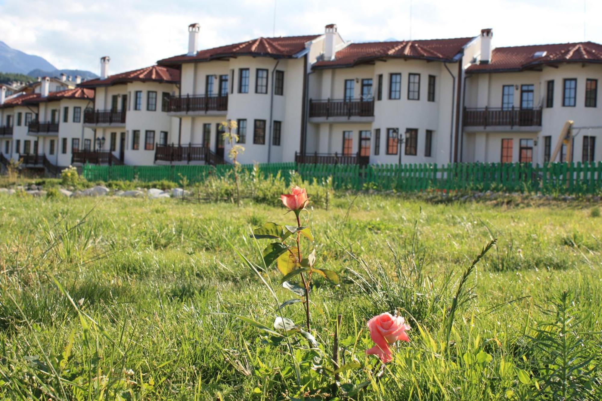 Pinerose Resort Bansko Exterior photo