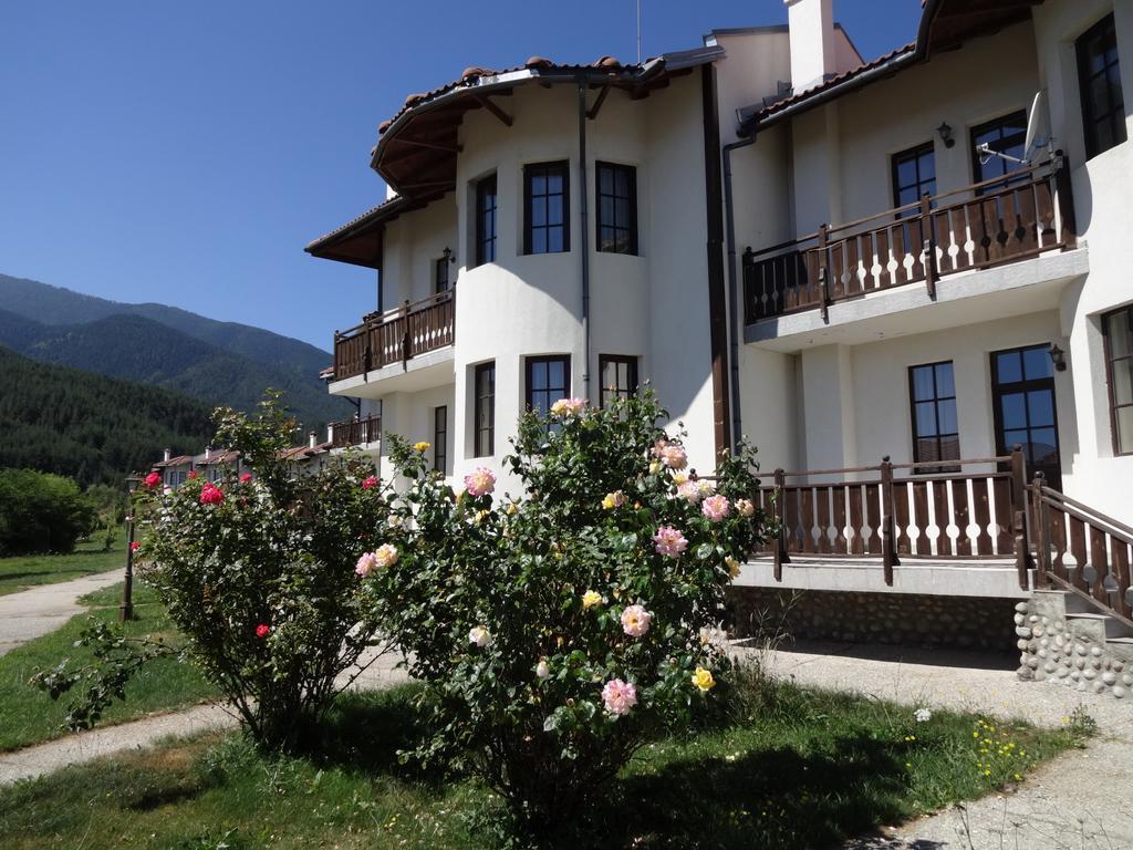 Pinerose Resort Bansko Exterior photo